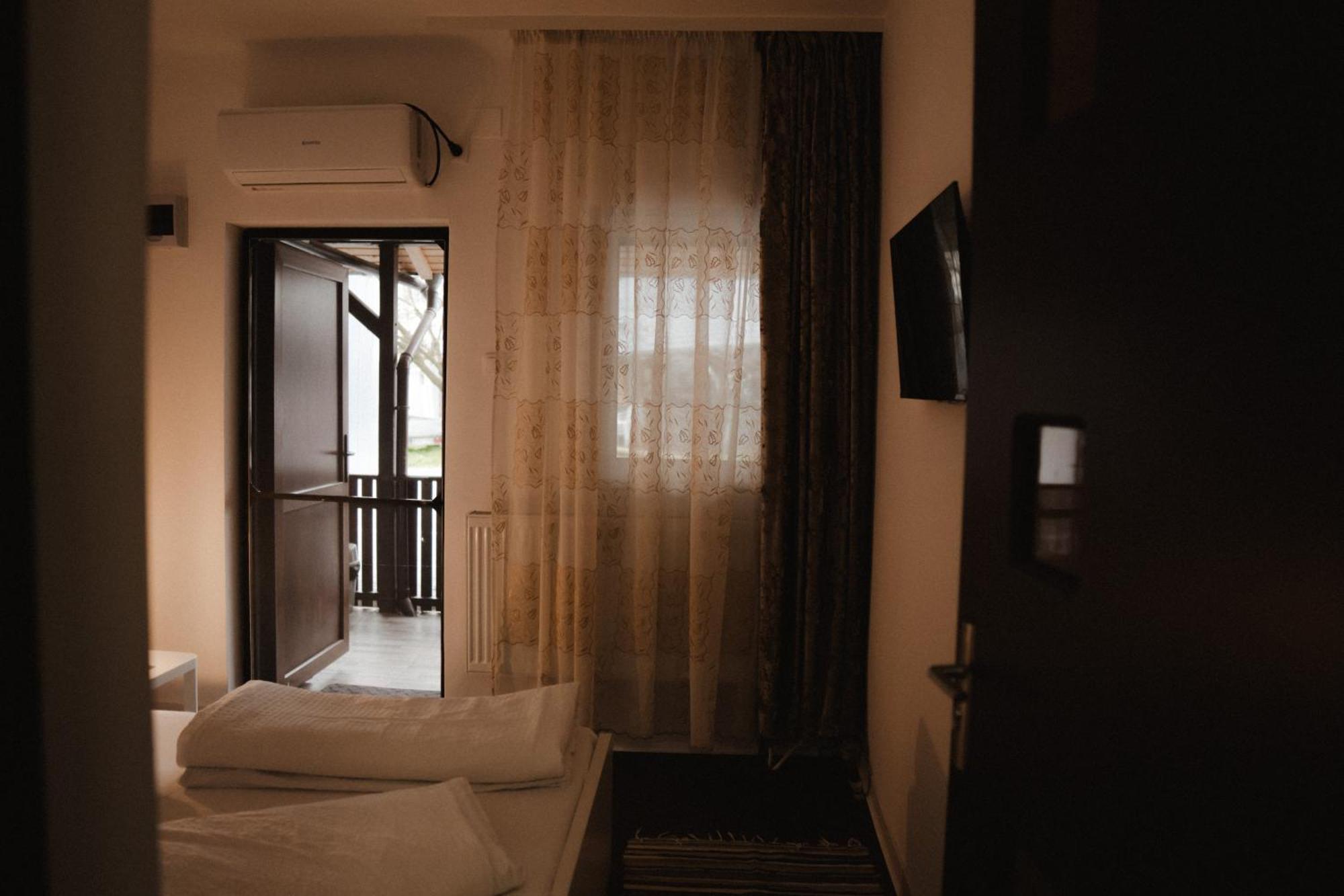 Paulaapartment&Rooms Oradea Exterior foto